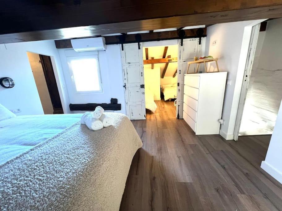 Old Town Loft - Cathedral Views. Apartment Logrono Luaran gambar