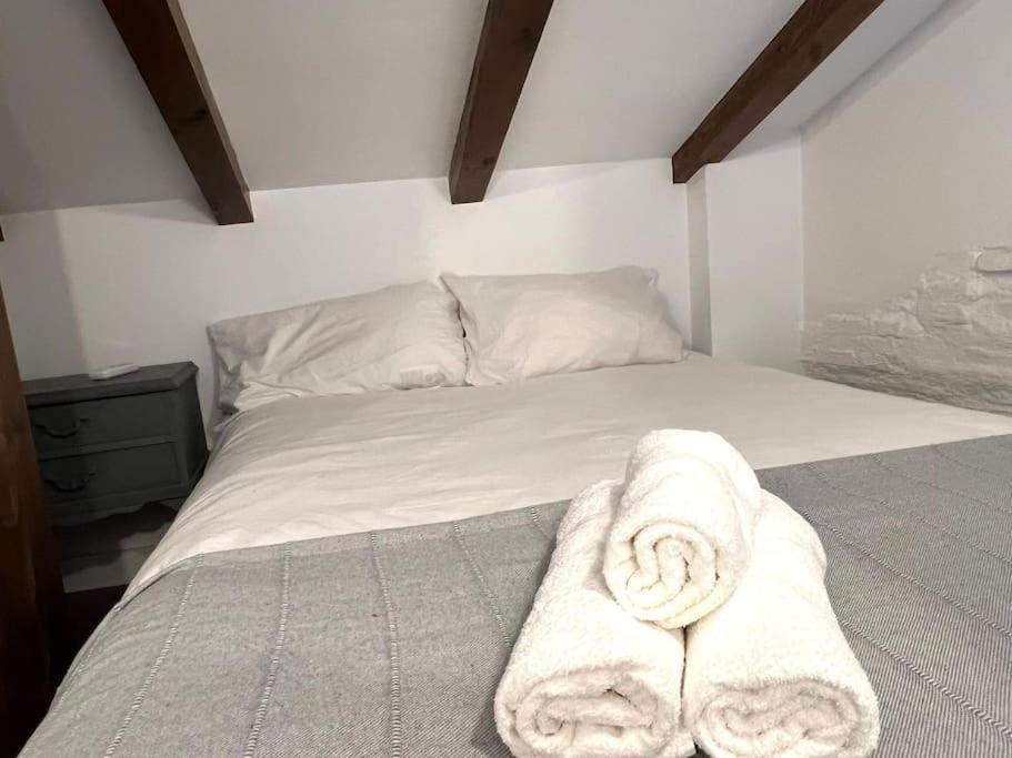Old Town Loft - Cathedral Views. Apartment Logrono Luaran gambar