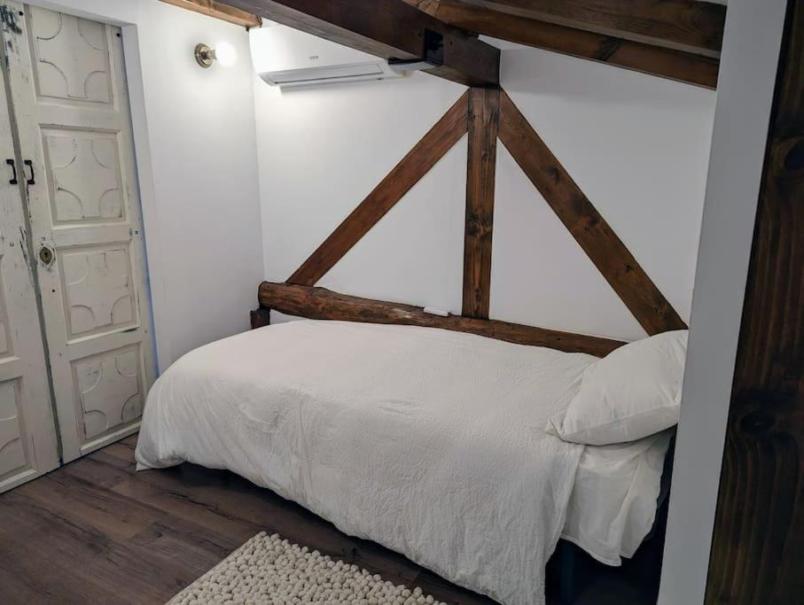 Old Town Loft - Cathedral Views. Apartment Logrono Luaran gambar