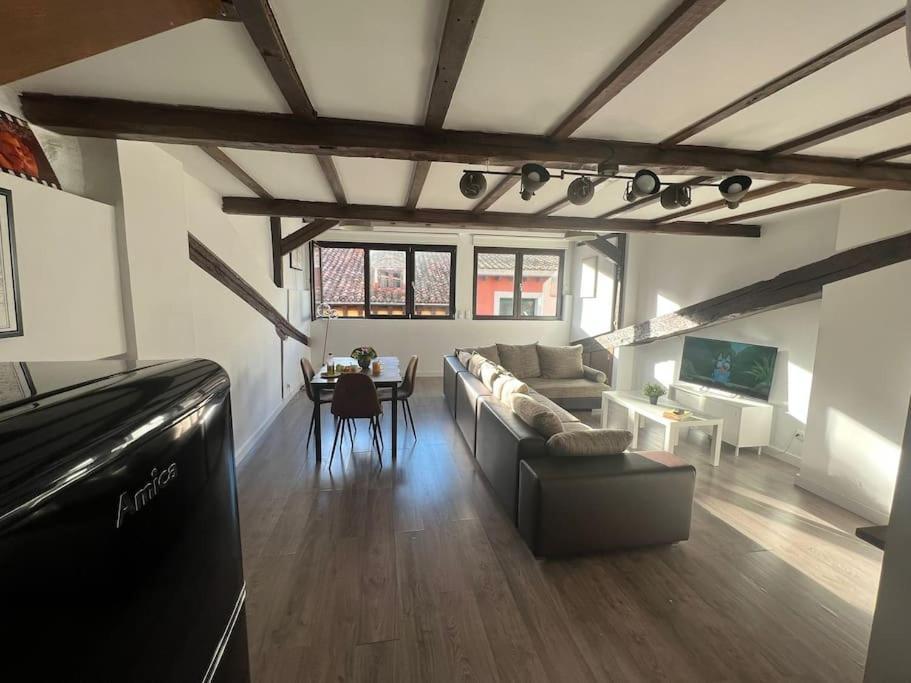 Old Town Loft - Cathedral Views. Apartment Logrono Luaran gambar