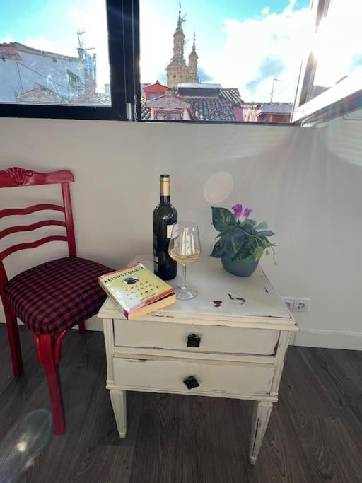 Old Town Loft - Cathedral Views. Apartment Logrono Luaran gambar