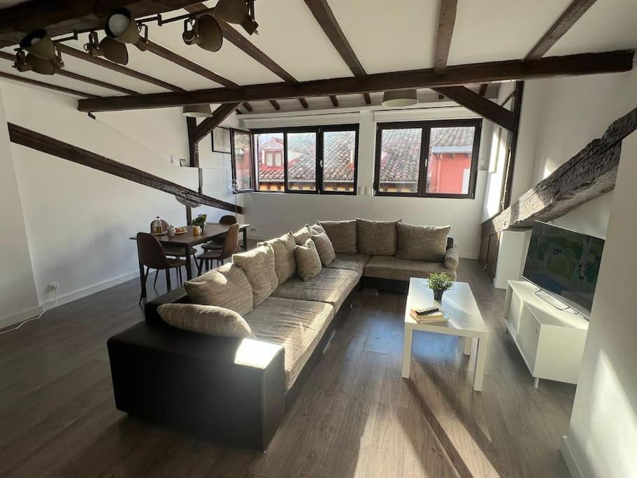 Old Town Loft - Cathedral Views. Apartment Logrono Luaran gambar
