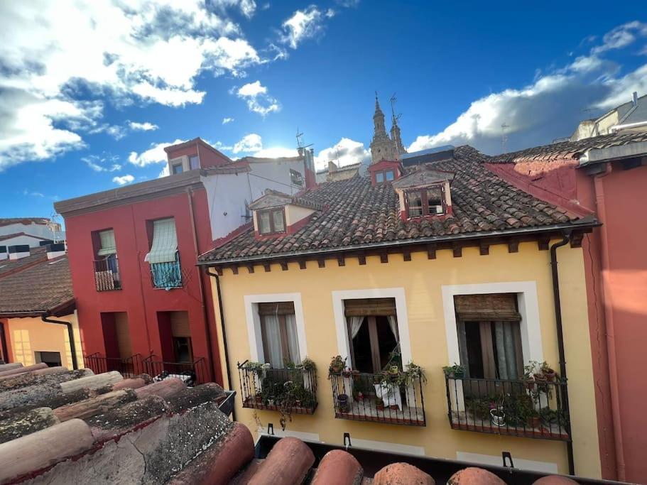 Old Town Loft - Cathedral Views. Apartment Logrono Luaran gambar